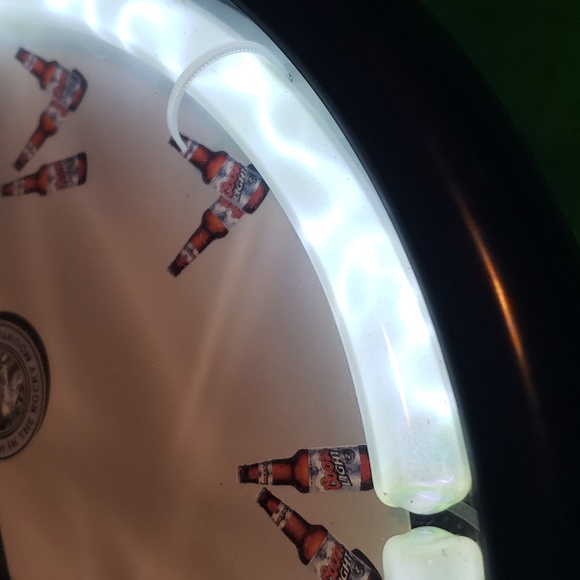 Coors Light Tube Light Clock with AC Adapter - Picture 3 of 8